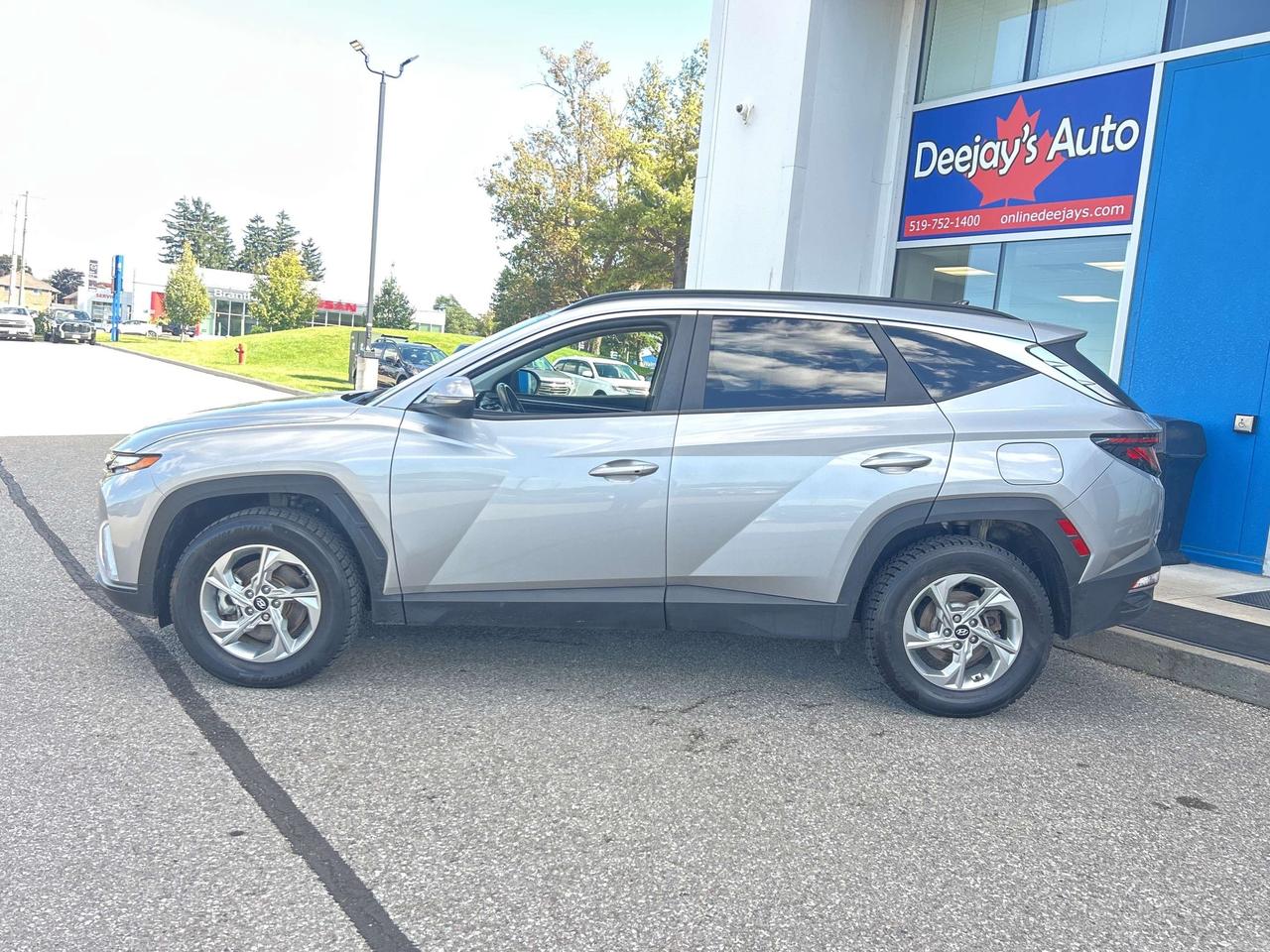 2023 Hyundai Tucson Preferred AWD   Factory Warranty   Clean Carfax Photo