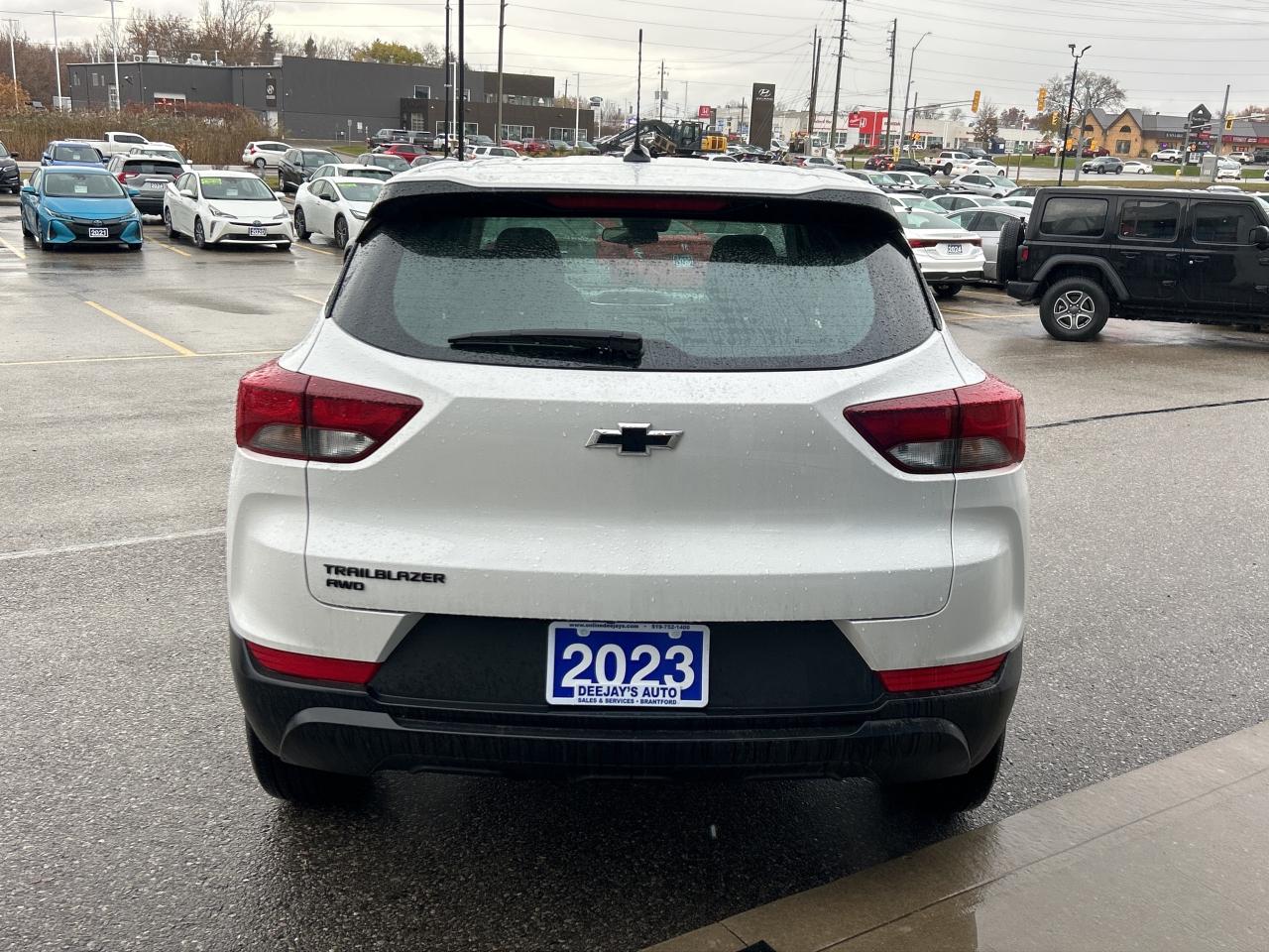 2023 Chevrolet TrailBlazer LS   Clean Carfax Photo3