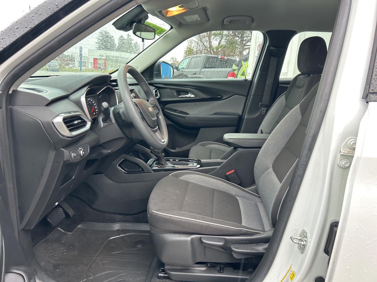 2023 Chevrolet TrailBlazer LS   Clean Carfax Photo