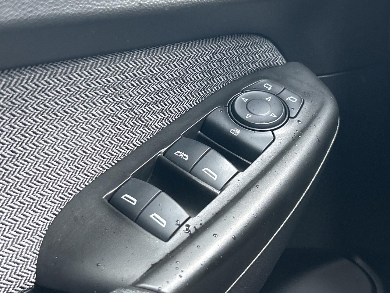 2023 Chevrolet TrailBlazer LS   Clean Carfax Photo