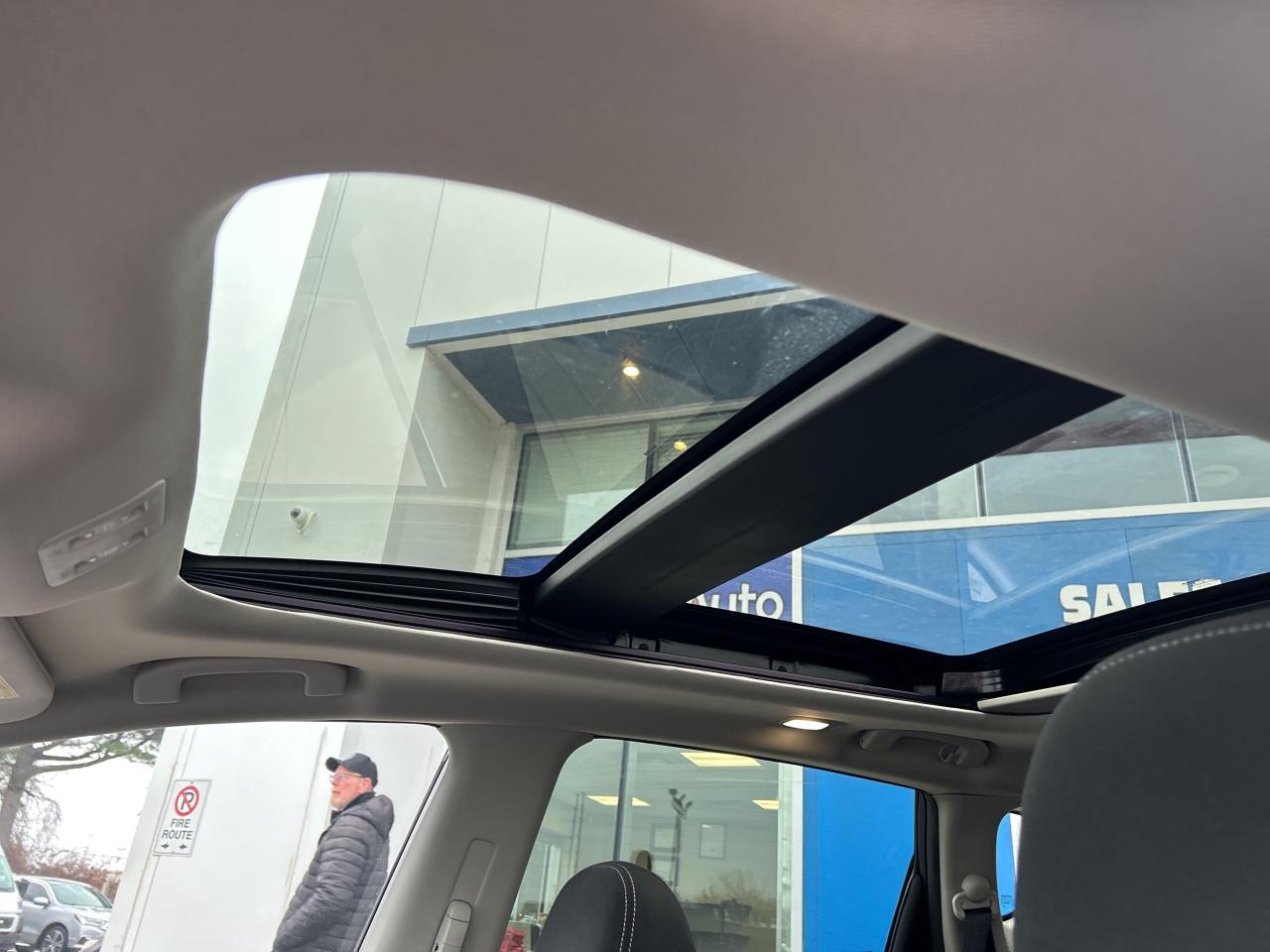 2020 Nissan Murano SV   Panoramic Roof   NAV   Clean Carfax Photo