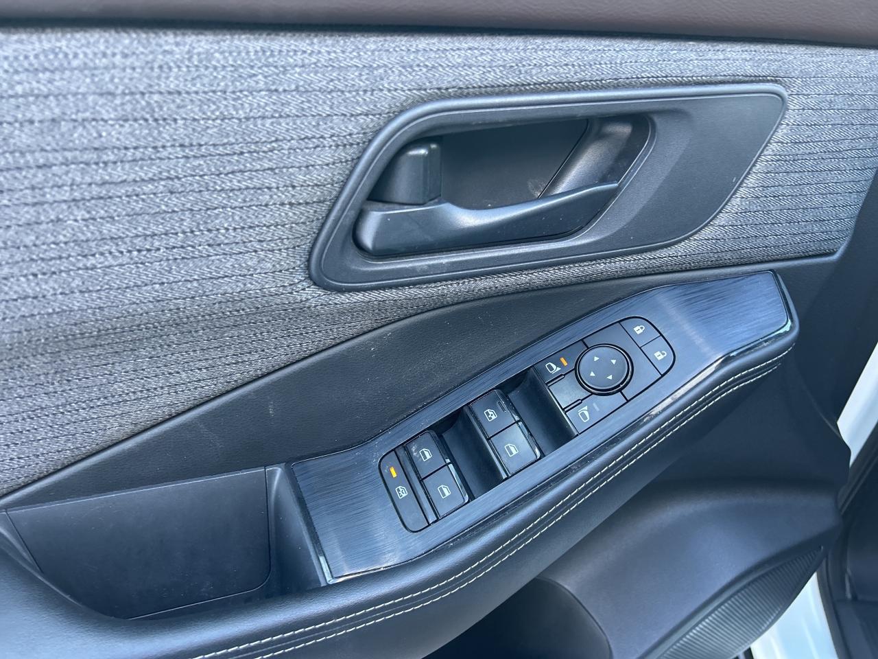 2022 Nissan Rogue S   Clean Carfax Photo