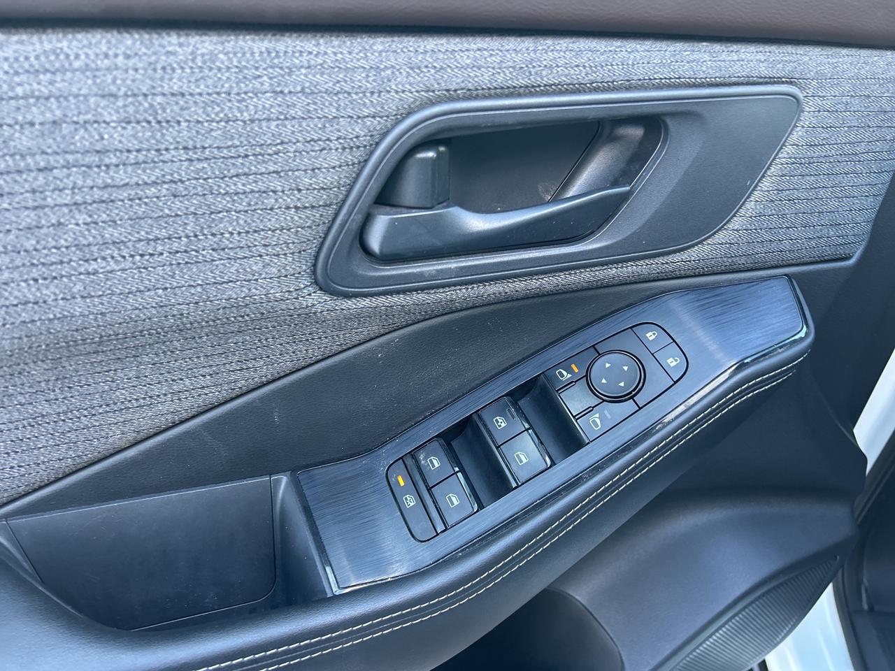 2022 Nissan Rogue S   Clean Carfax Photo