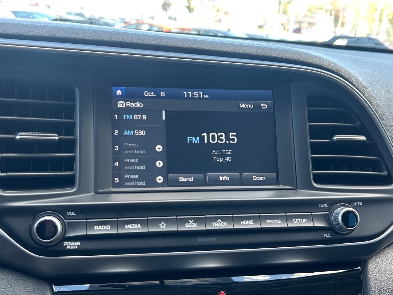 2020 Hyundai Elantra Preferred Photo