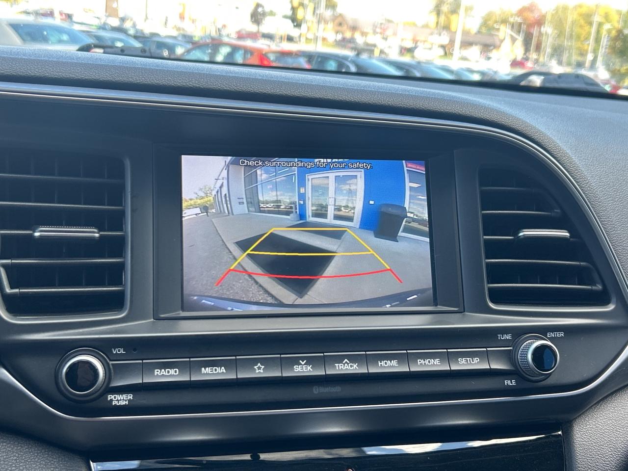 2020 Hyundai Elantra Preferred Photo