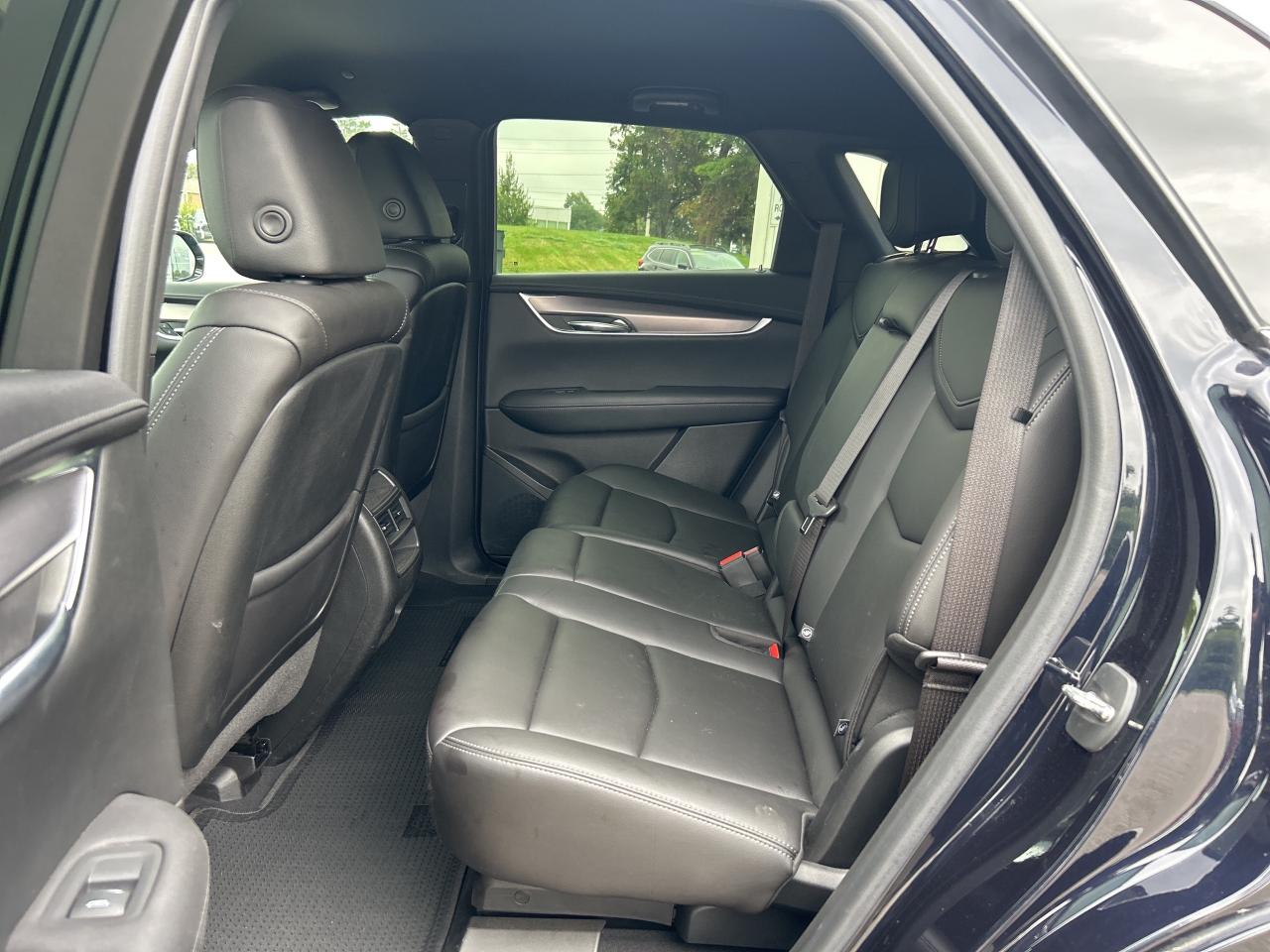 2021 Cadillac XT5 Luxury   Low KM   Clean Carfax Photo