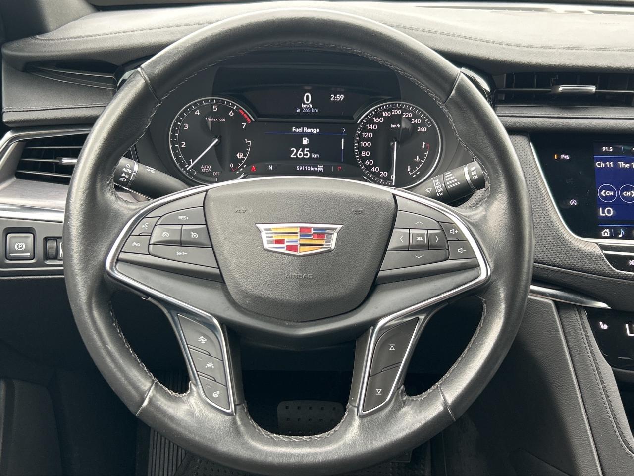 2021 Cadillac XT5 Luxury   Low KM   Clean Carfax Photo