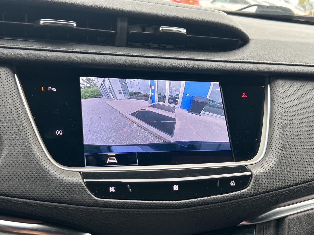 2021 Cadillac XT5 Luxury   Low KM   Clean Carfax Photo