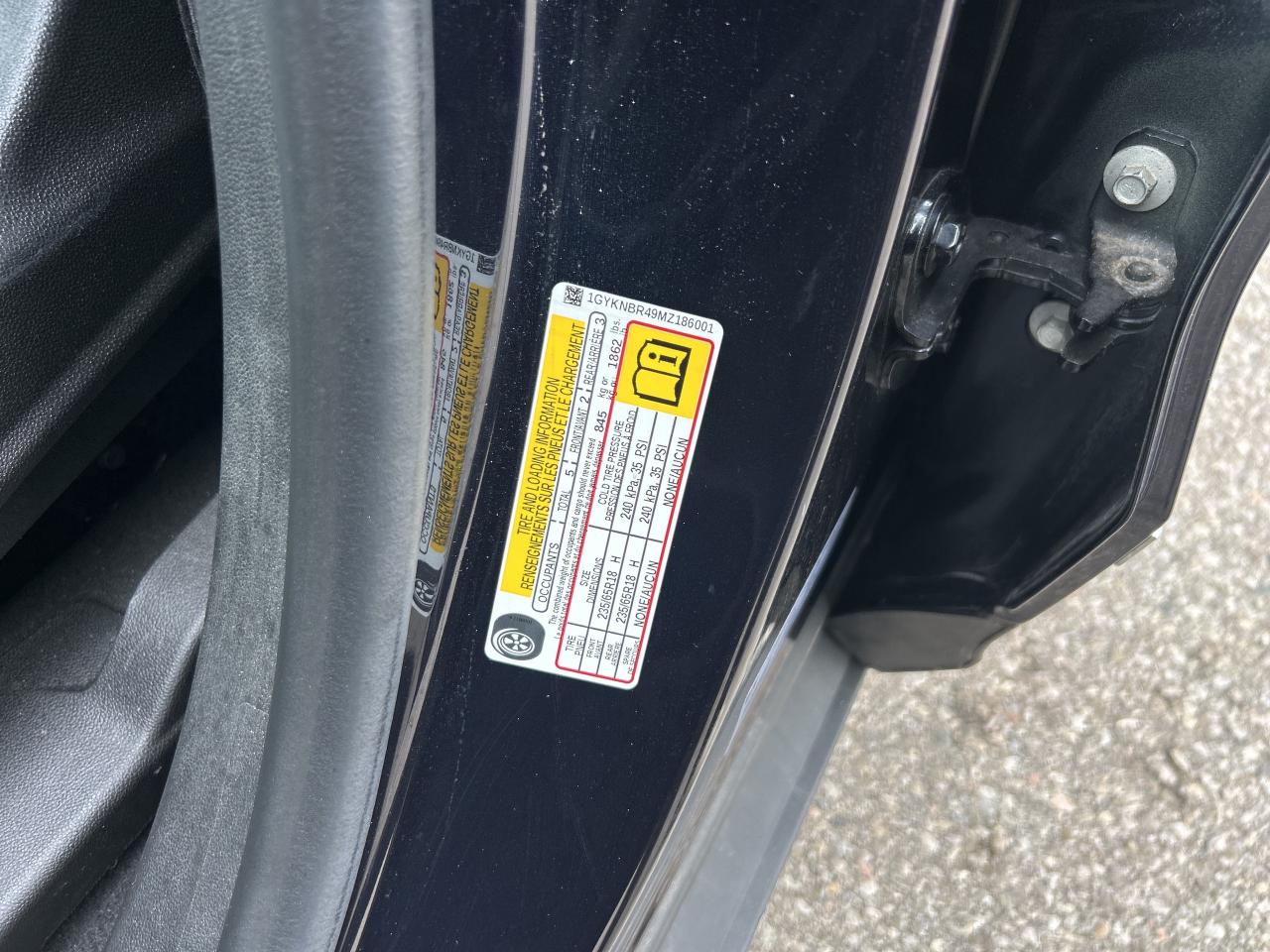 2021 Cadillac XT5 Luxury   Low KM   Clean Carfax Photo