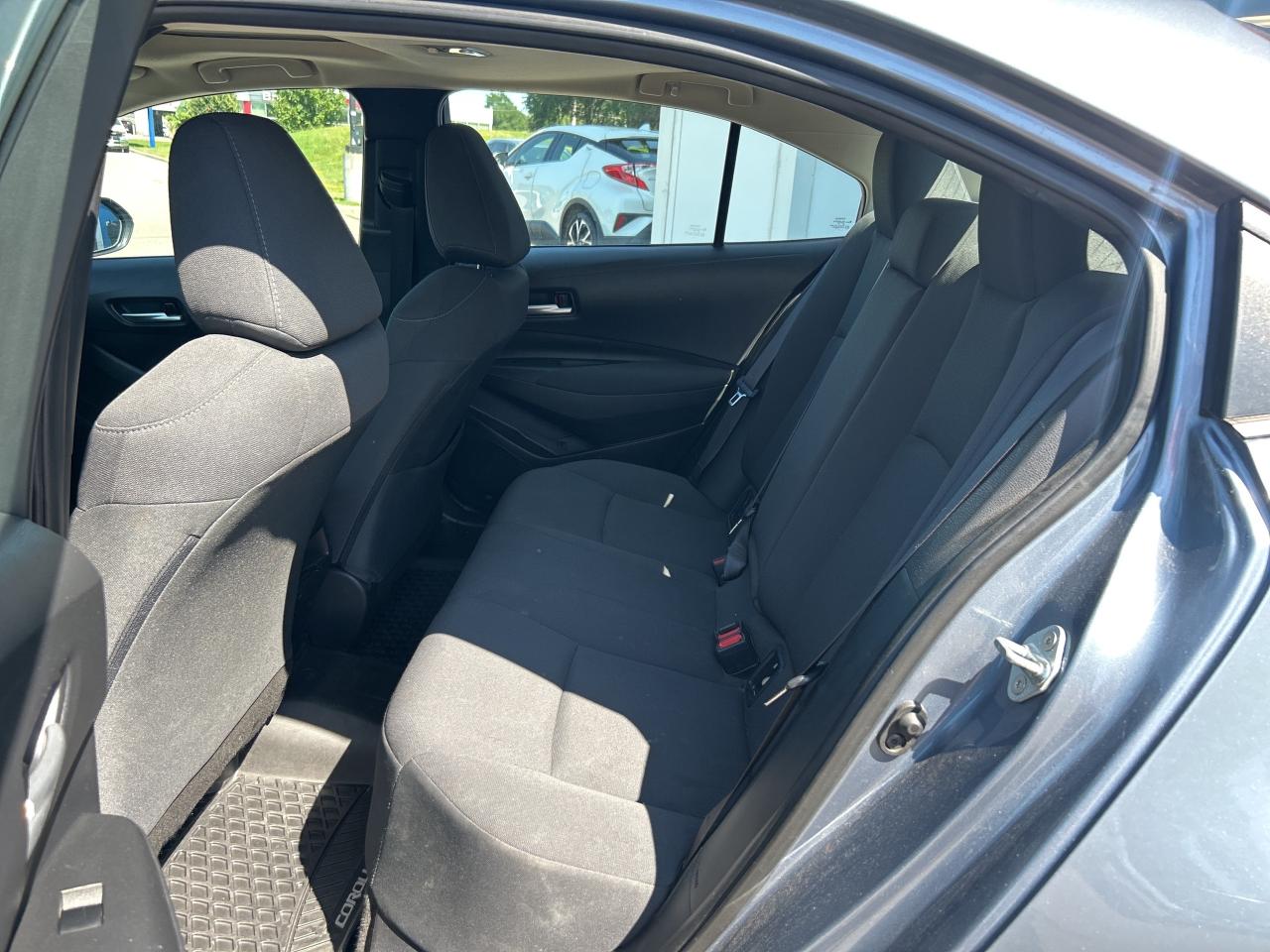 2021 Toyota Corolla LE CVT   Clean Carfax Photo