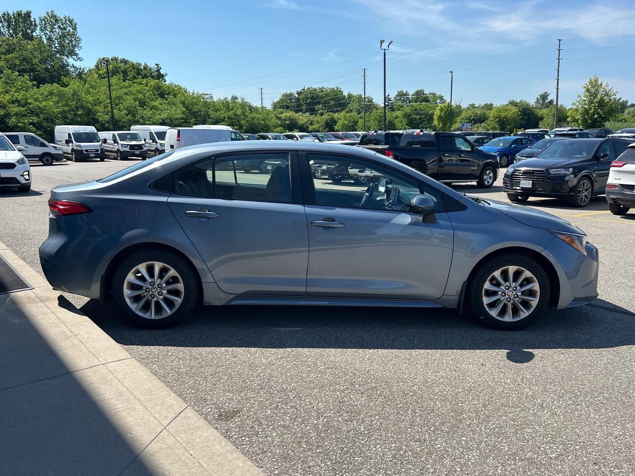 2021 Toyota Corolla LE CVT   Clean Carfax Photo
