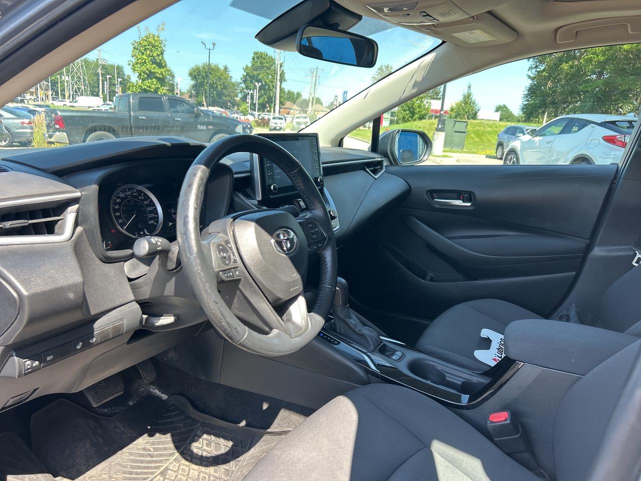 2021 Toyota Corolla LE CVT   Clean Carfax Photo