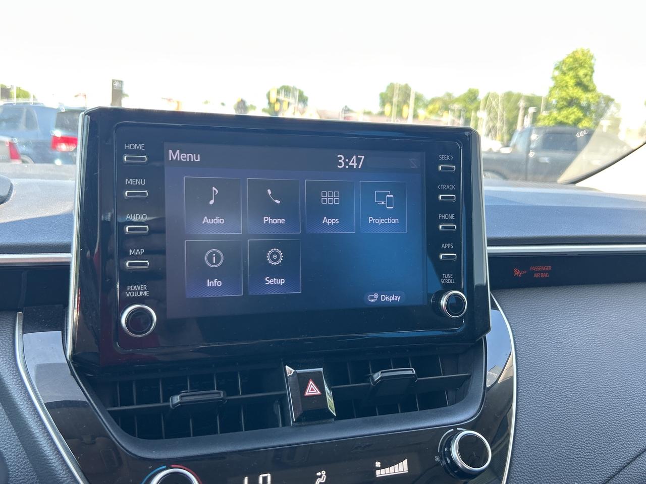 2021 Toyota Corolla LE CVT   Clean Carfax Photo