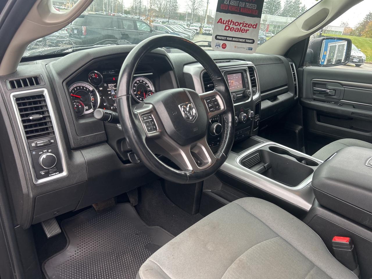 2022 RAM 1500 Classic SLT Crew Cab 5'7 Box   Low KM   Clean Carfax Photo