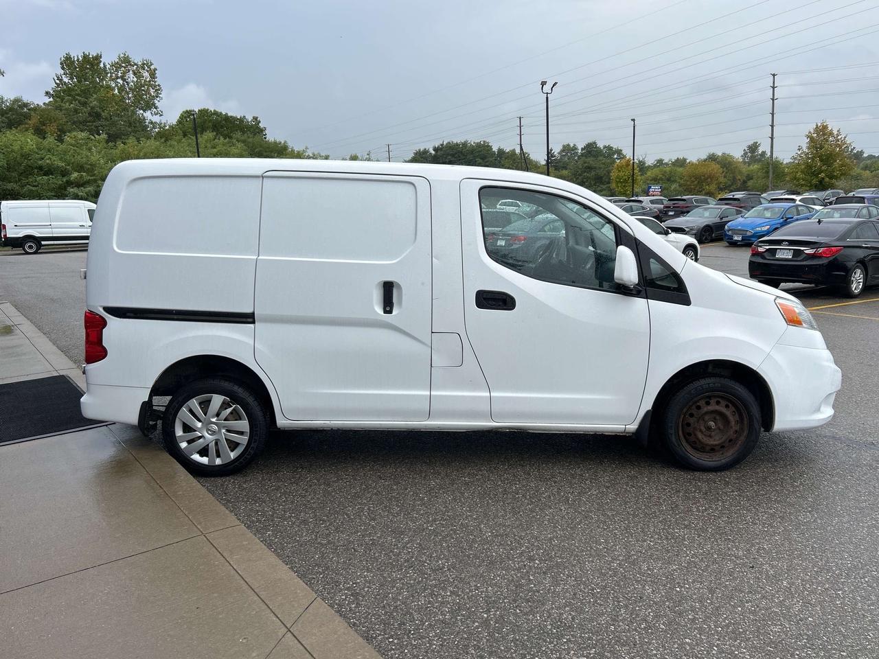 2017 Nissan NV200 2.0L SV FWD   Shelving   NAV   Clean Carfax Photo