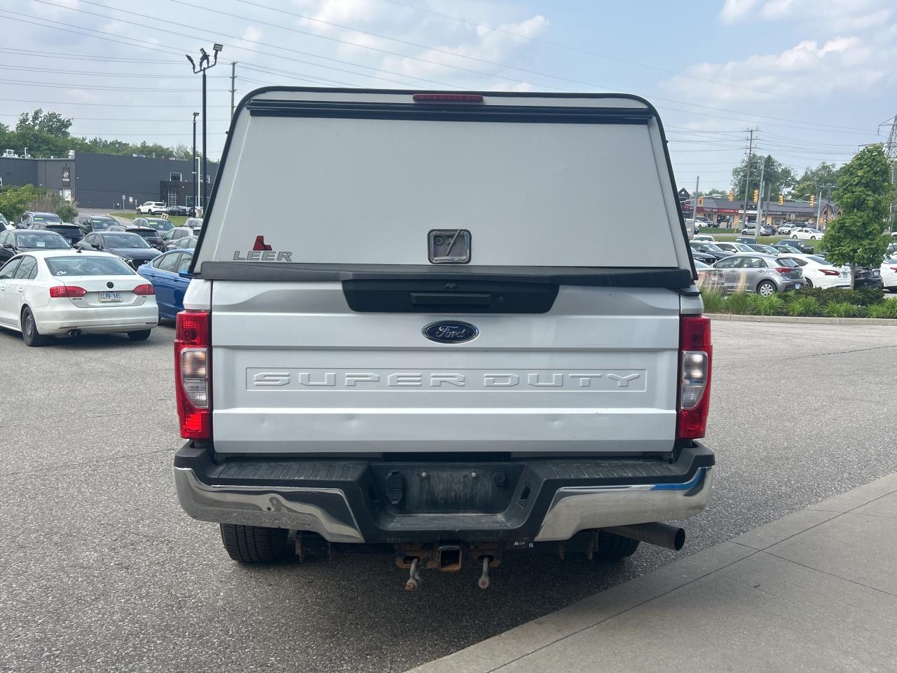 2020 Ford F-350 XL 2WD Crew Cab 8' Box   6 Pass   Clean Carfax Photo3