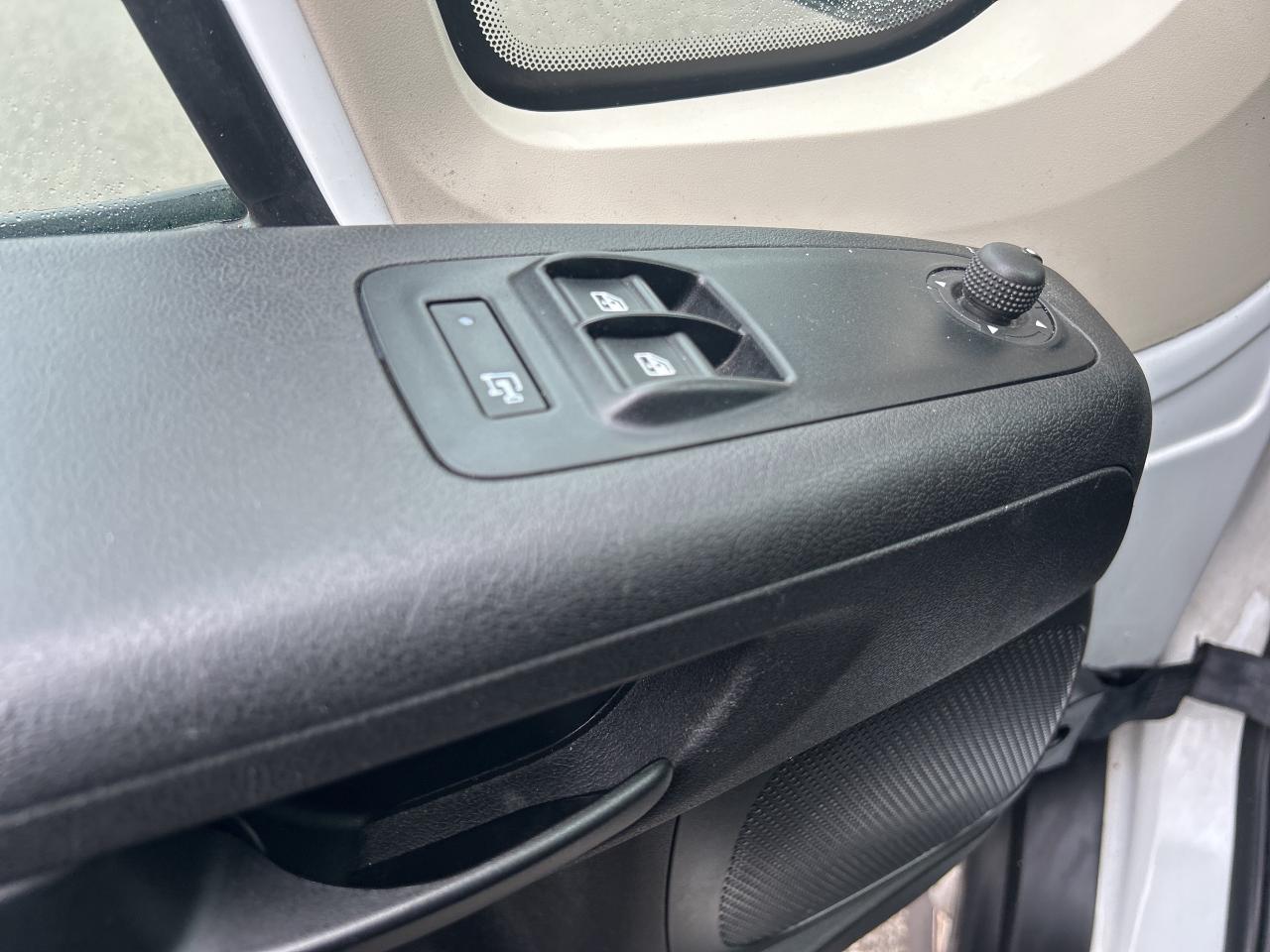 2021 RAM ProMaster 2500 High Roof 159 WB   Clean Carfax Photo