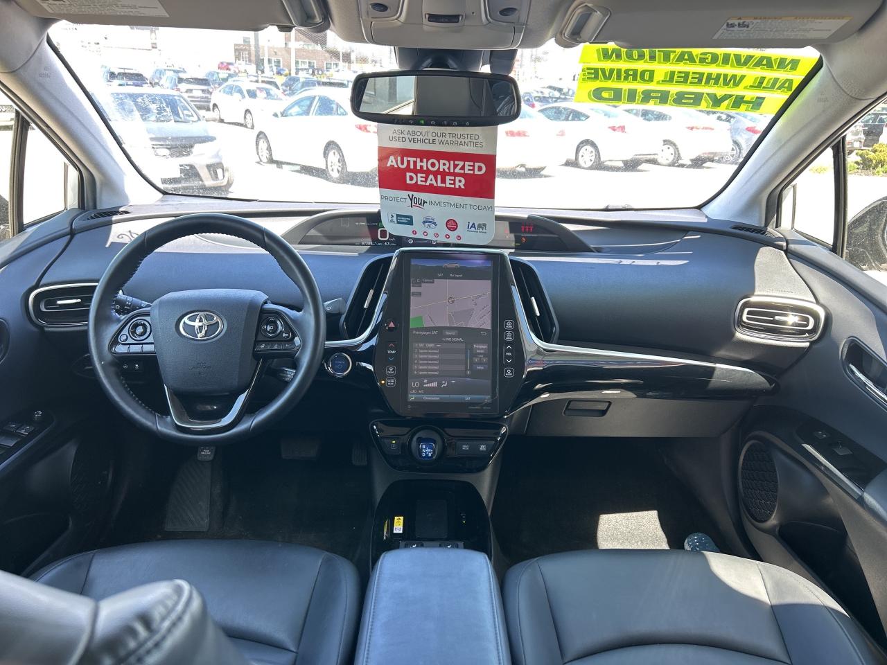 2020 Toyota Prius E Hybrid   Nav   Clean Carfax  , AWD Photo