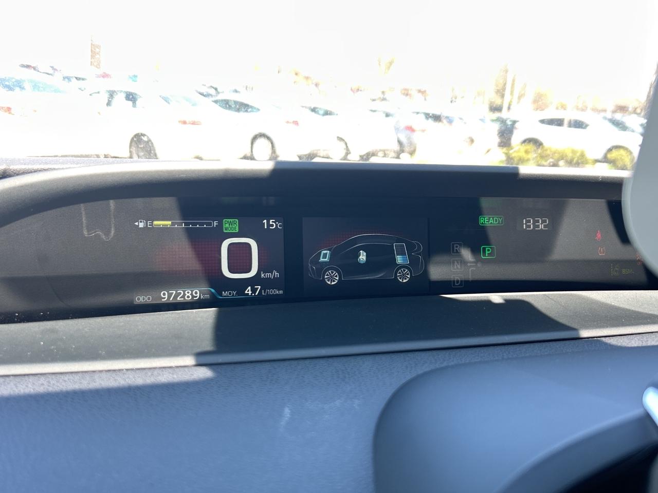 2020 Toyota Prius E Hybrid   Nav   Clean Carfax  , AWD Photo