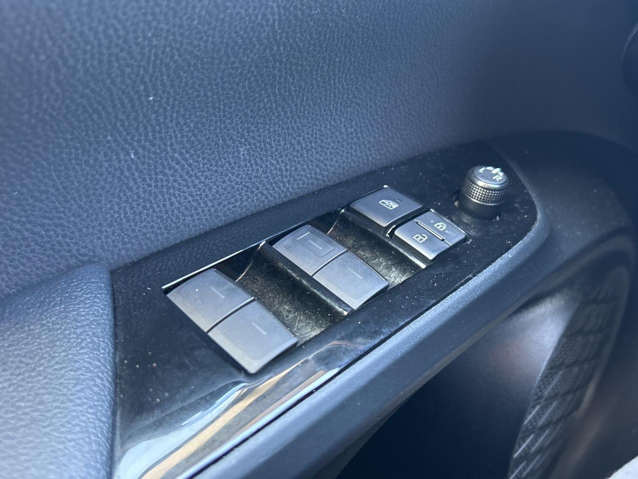 2020 Toyota Prius E Hybrid   Nav   Clean Carfax Photo