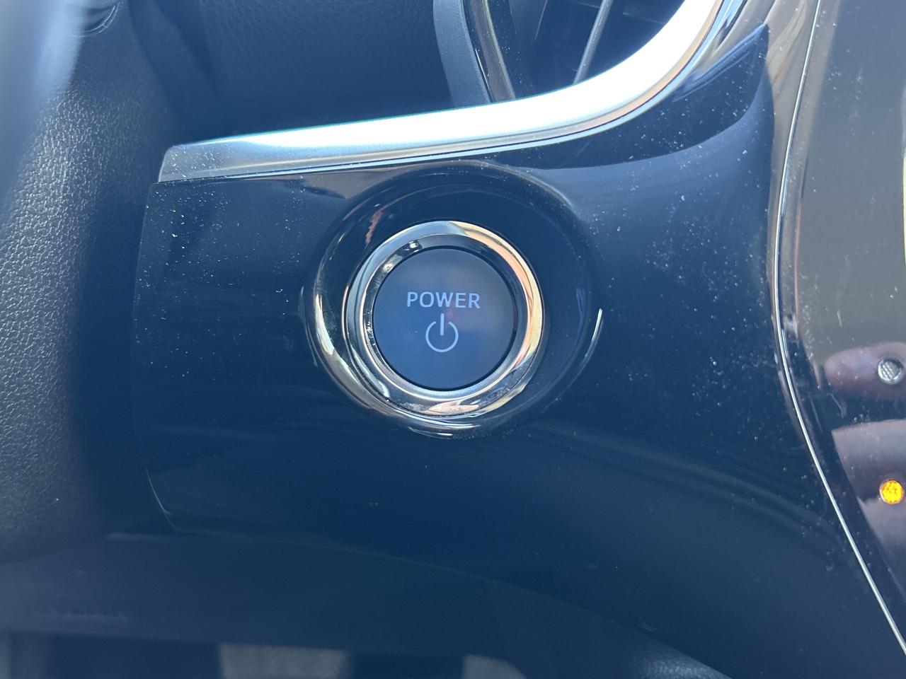 2020 Toyota Prius E Hybrid   Nav   Clean Carfax Photo