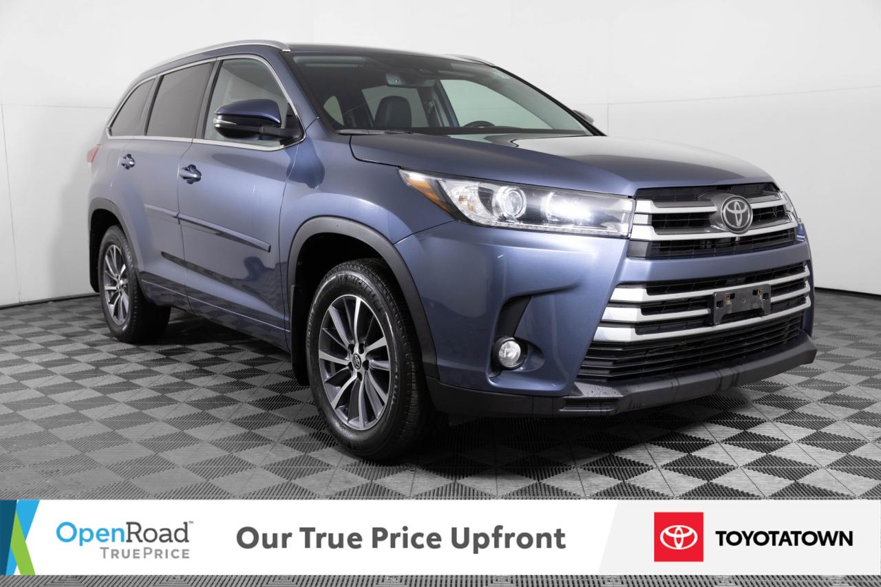 2018 Toyota Highlander XLE! LOADED! ACCIDENT FREE! Photo2
