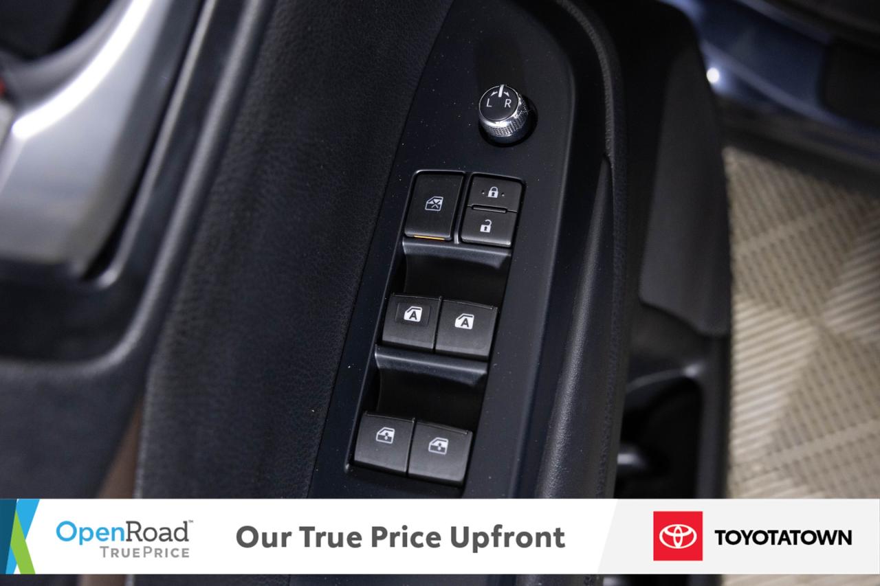 2018 Toyota Highlander XLE! LOADED! ACCIDENT FREE! Photo