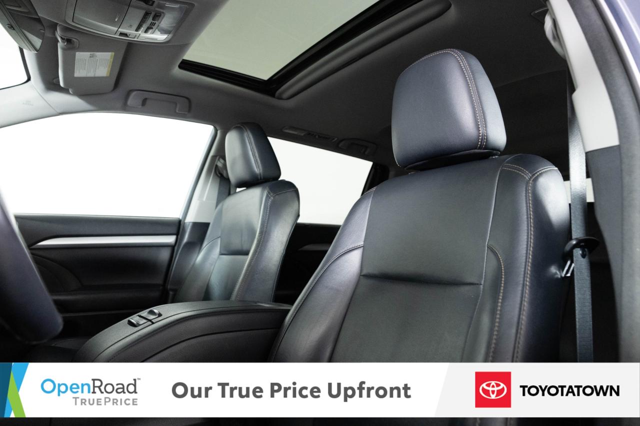 2018 Toyota Highlander XLE! LOADED! ACCIDENT FREE! Photo