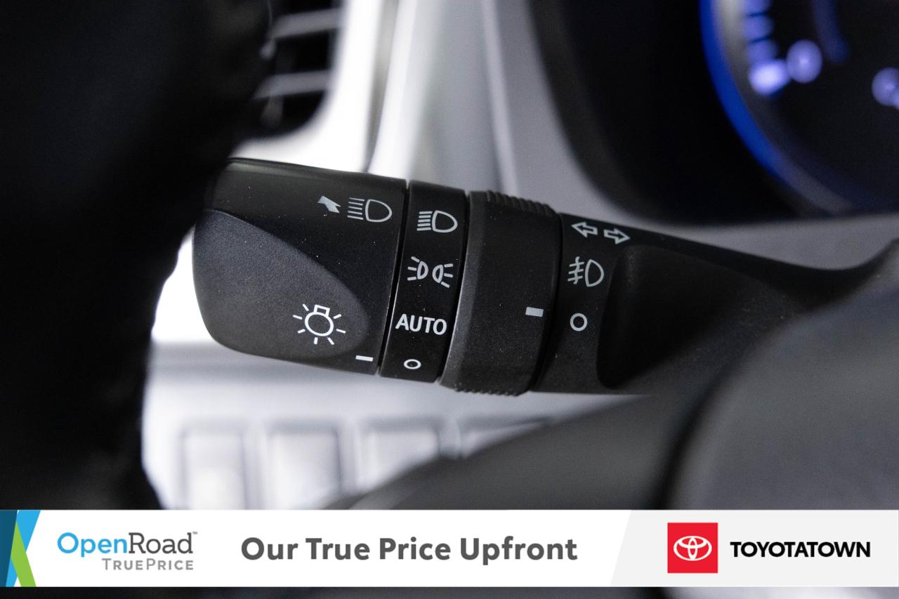 2018 Toyota Highlander XLE! LOADED! ACCIDENT FREE! Photo