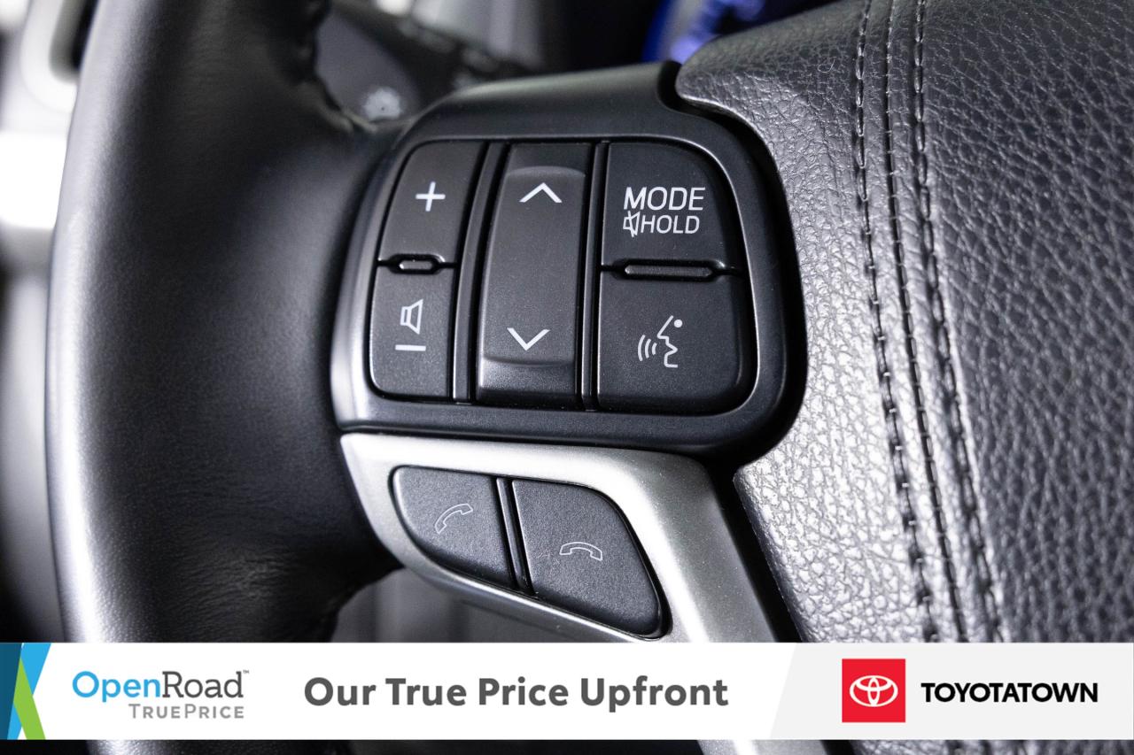 2018 Toyota Highlander XLE! LOADED! ACCIDENT FREE! Photo