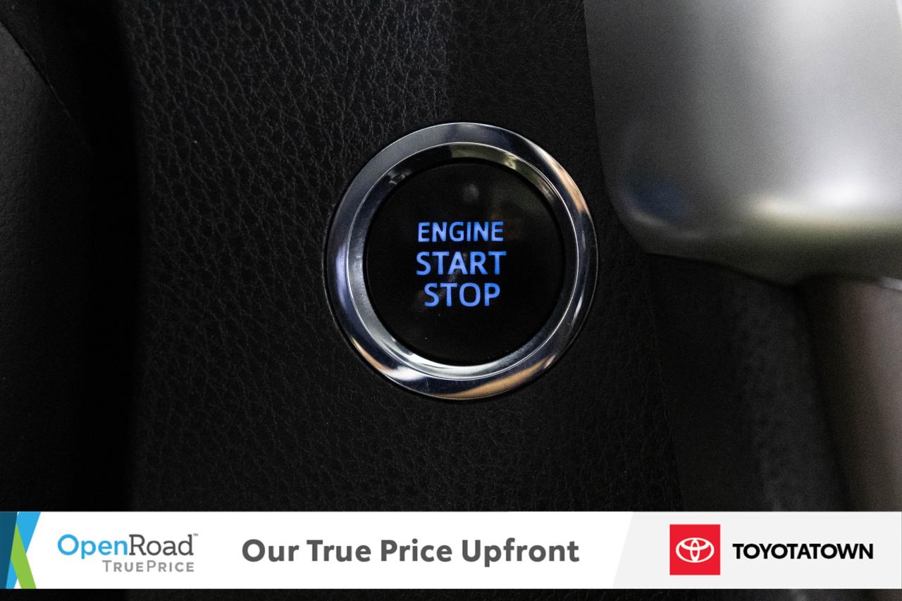 2018 Toyota Highlander XLE! LOADED! ACCIDENT FREE! Photo