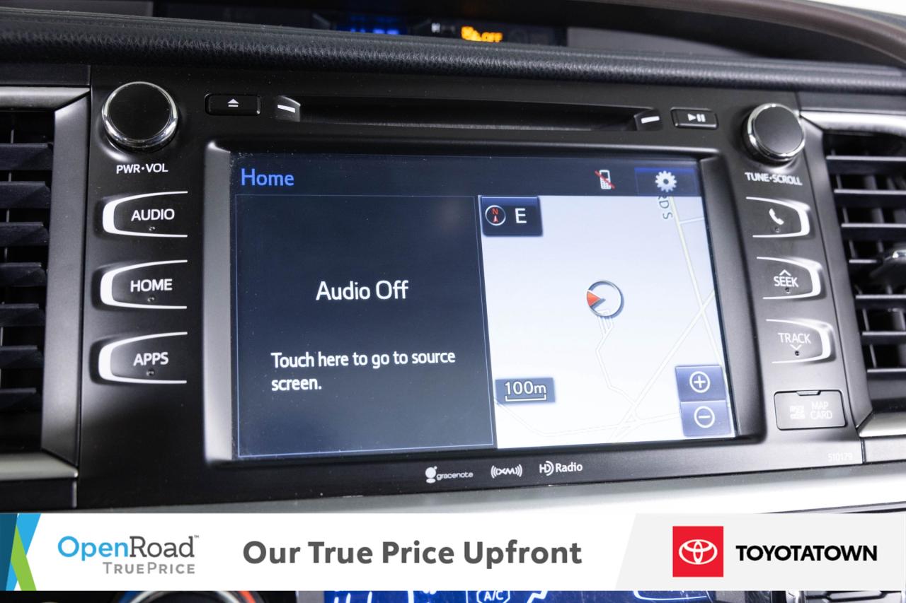 2018 Toyota Highlander XLE! LOADED! ACCIDENT FREE! Photo