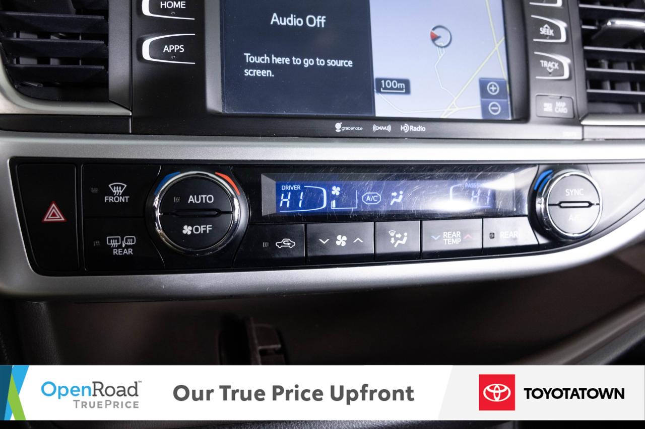 2018 Toyota Highlander XLE! LOADED! ACCIDENT FREE! Photo