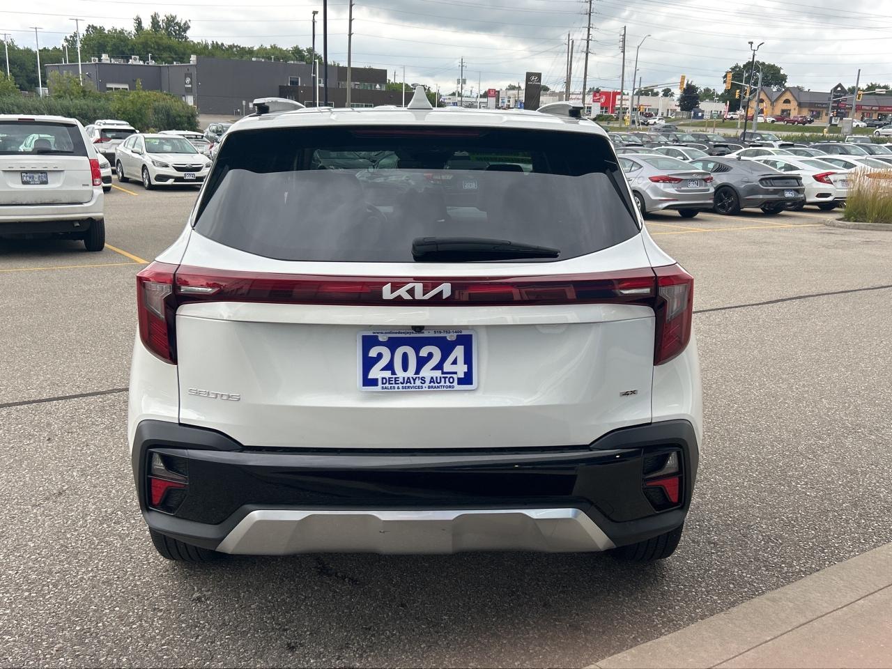 2024 Kia Seltos EX   CarPlay + Android Auto Photo