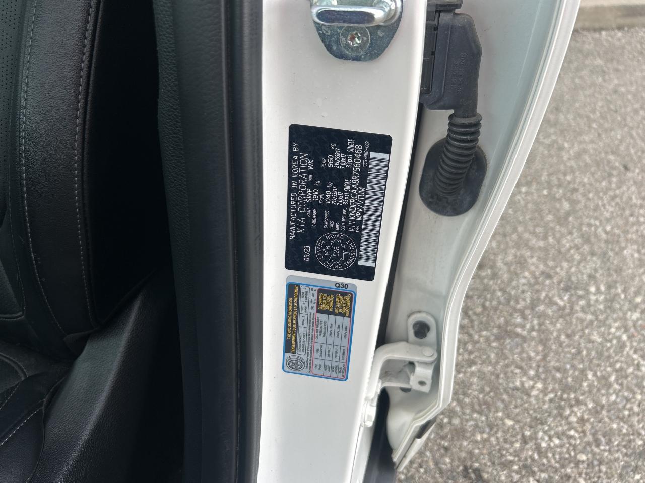 2024 Kia Seltos EX   CarPlay + Android Auto Photo