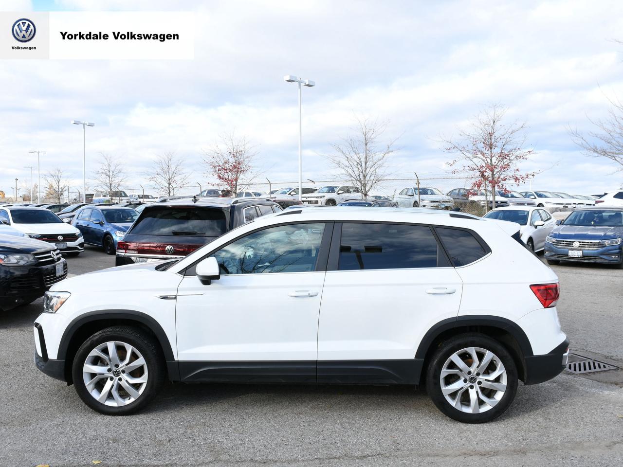 2022 Volkswagen Taos  Photo