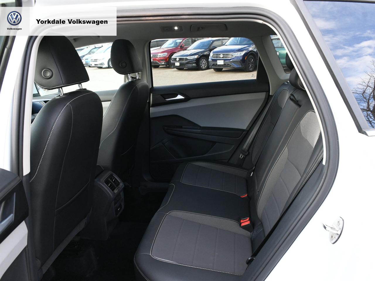 2022 Volkswagen Taos  Photo