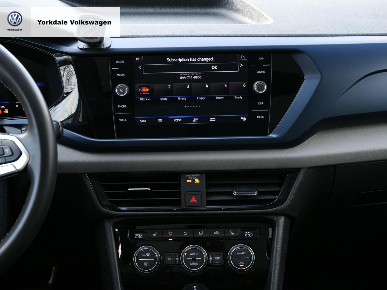 2022 Volkswagen Taos  Photo