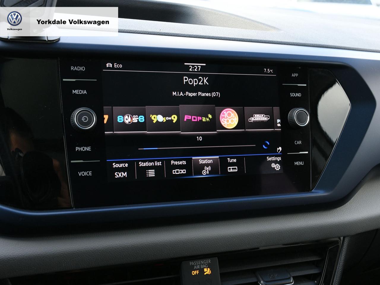 2022 Volkswagen Taos  Photo