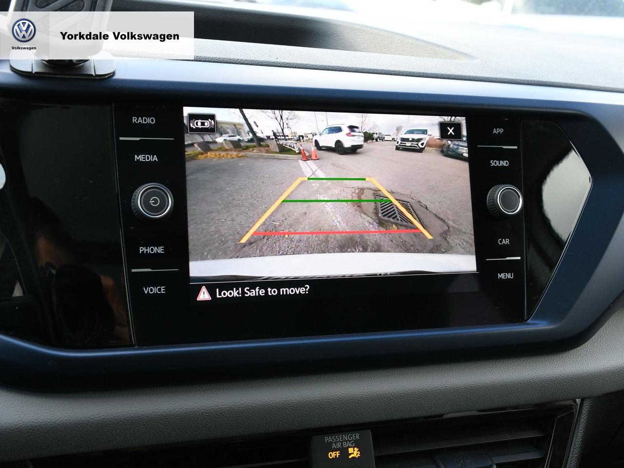 2022 Volkswagen Taos  Photo