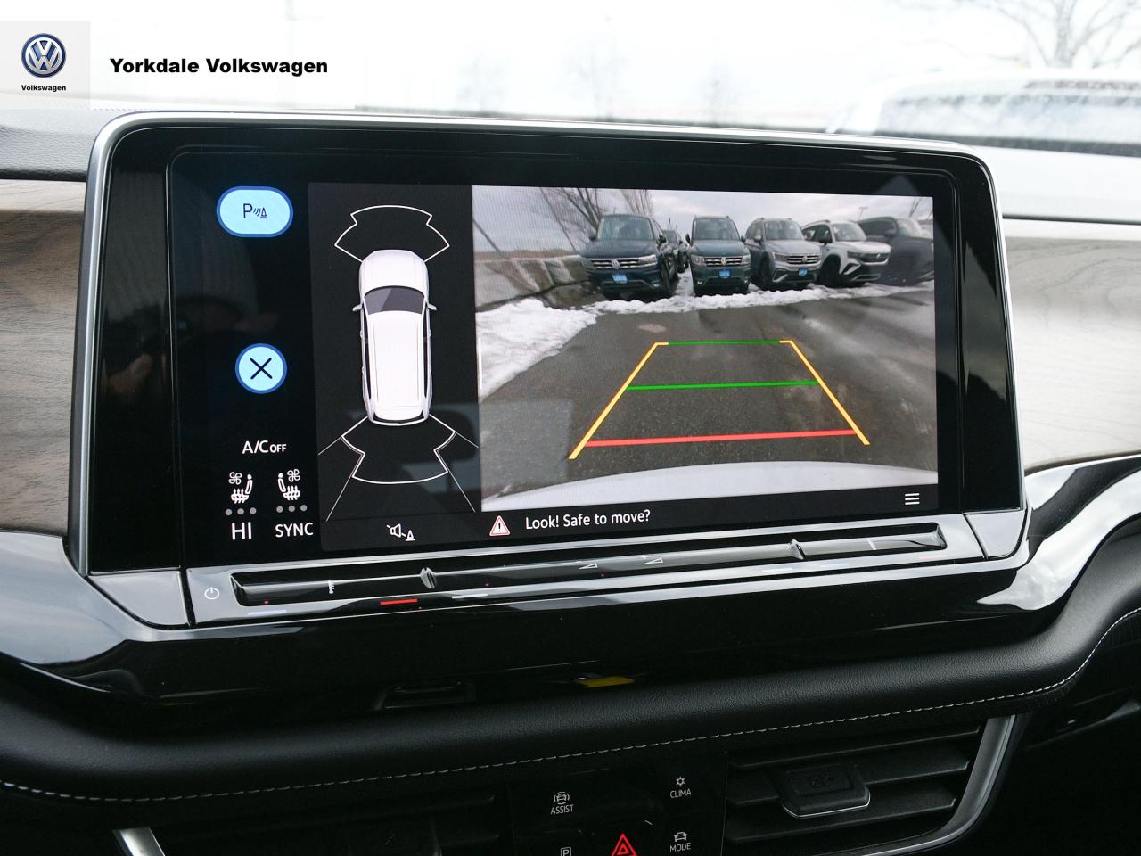 2025 Volkswagen Atlas  Photo