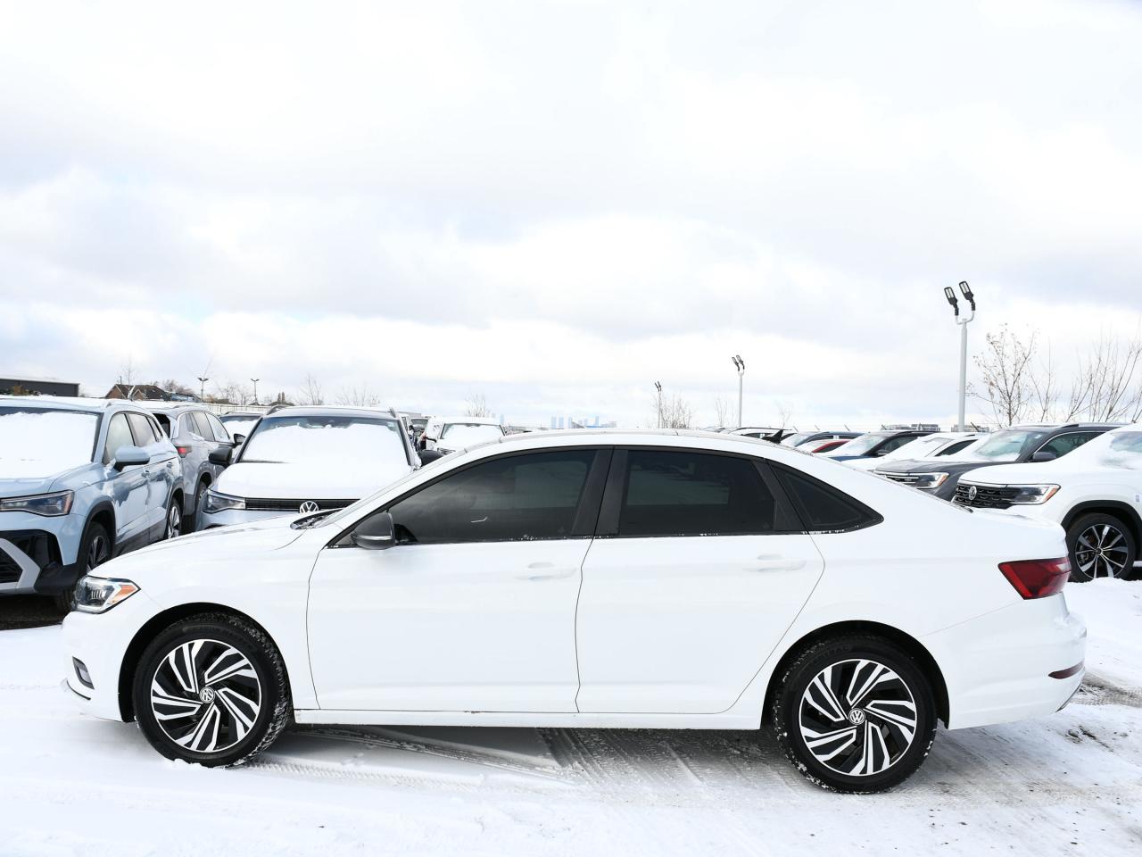 2021 Volkswagen Jetta  Photo2