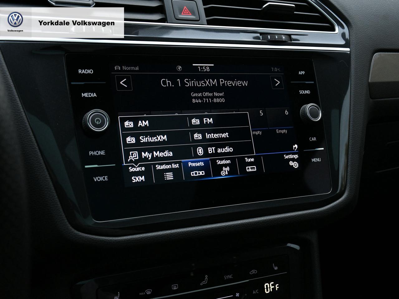 2024 Volkswagen Tiguan  Photo