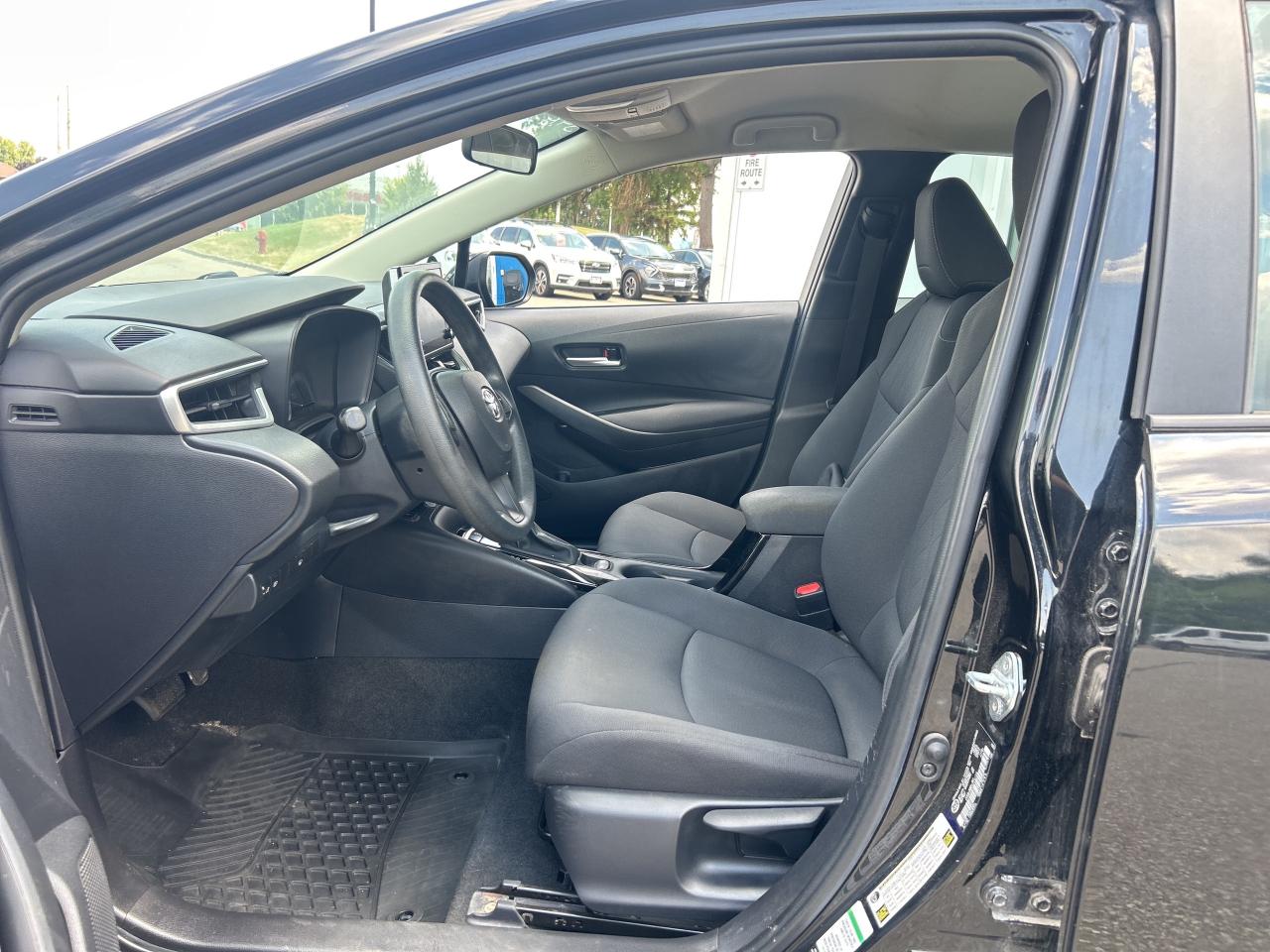 2020 Toyota Corolla LE CVT Photo