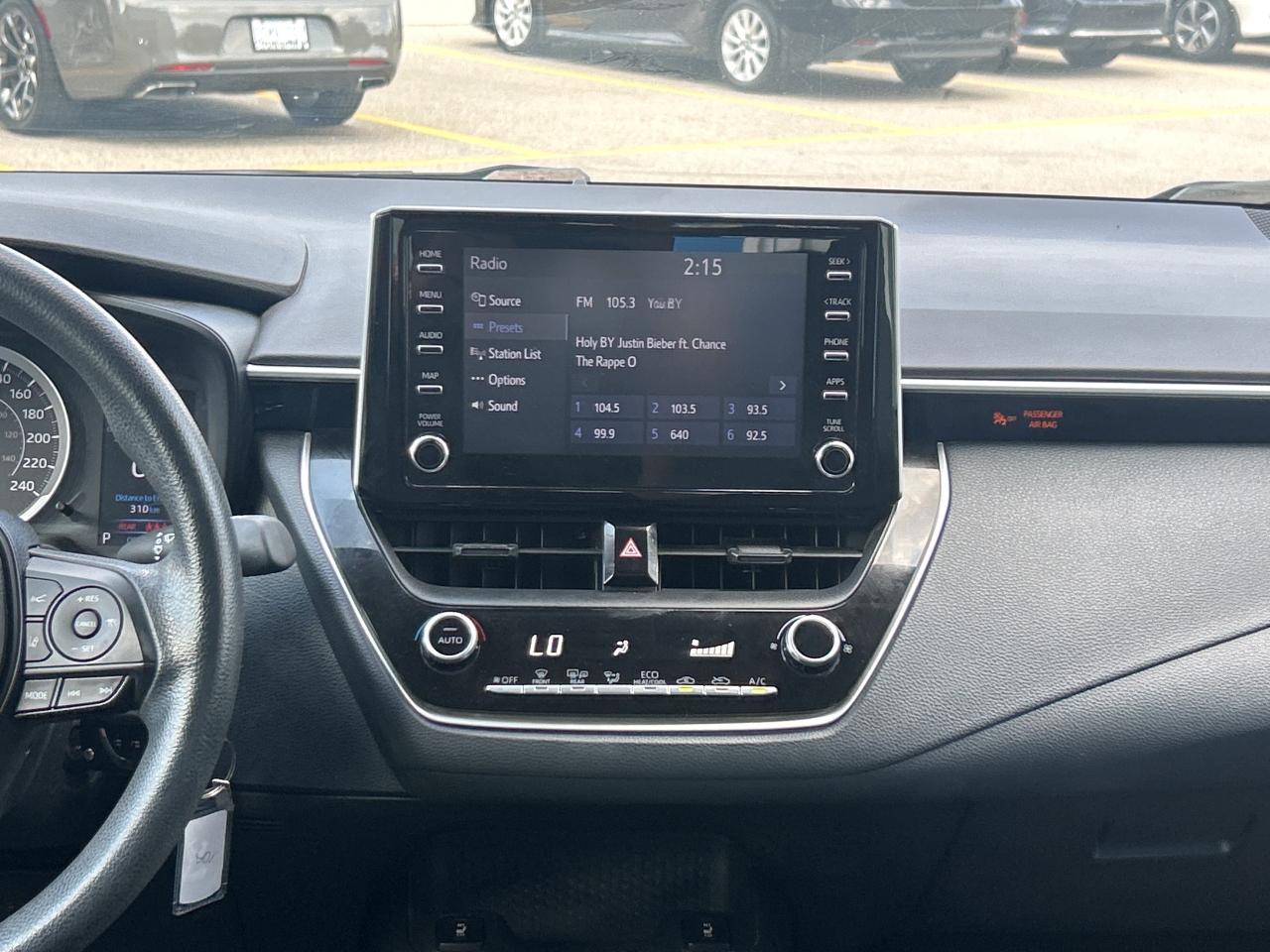 2020 Toyota Corolla LE CVT Photo