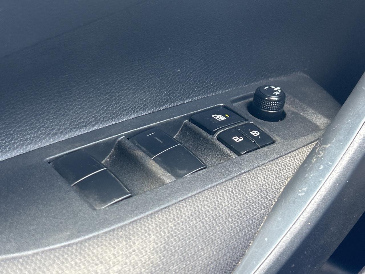 2020 Toyota Corolla LE CVT Photo