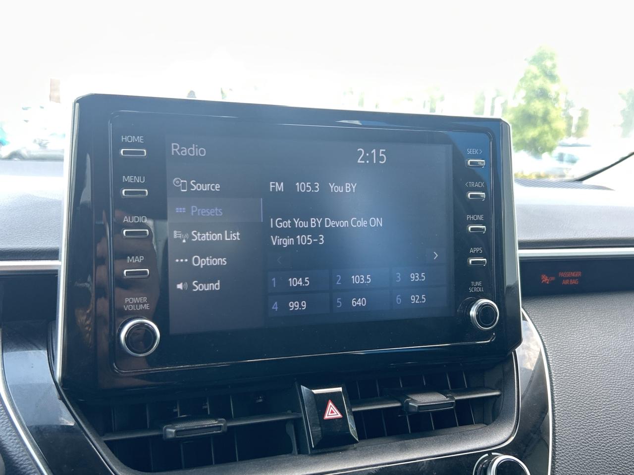 2020 Toyota Corolla LE CVT   low KM Photo