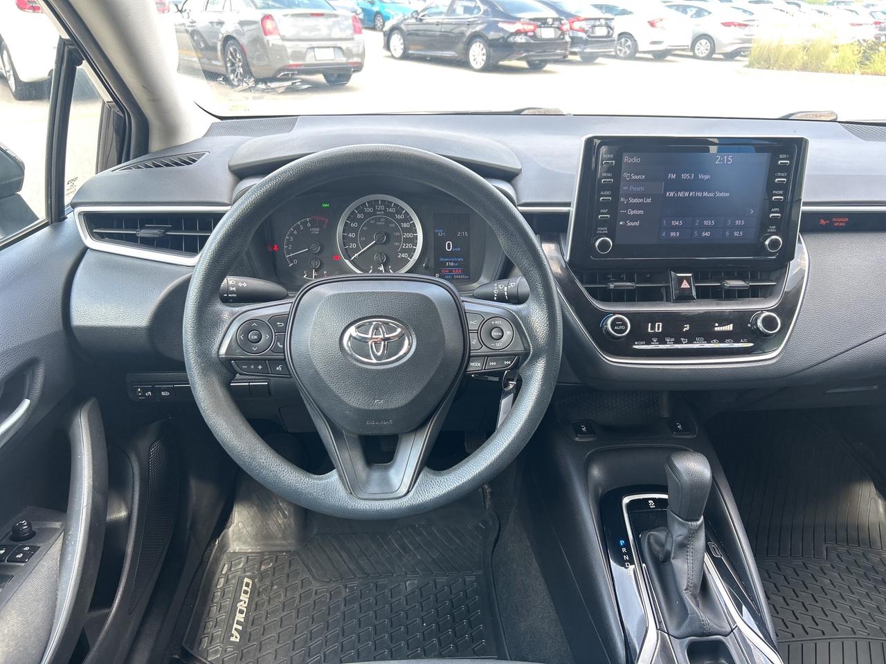 2020 Toyota Corolla LE CVT   low KM Photo