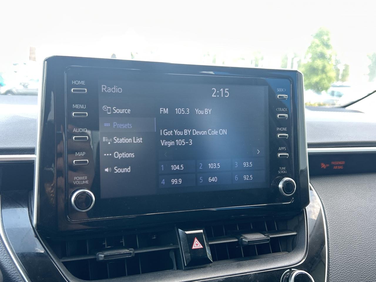 2020 Toyota Corolla LE CVT   low KM Photo