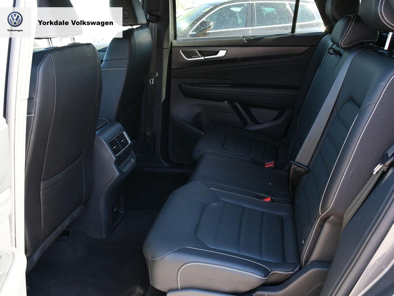 2025 Volkswagen Atlas Cross Sport  Photo